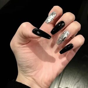 CUSTOM ✨10-Piece Black & Silver Glitter Square Long Nail / Press on nail set